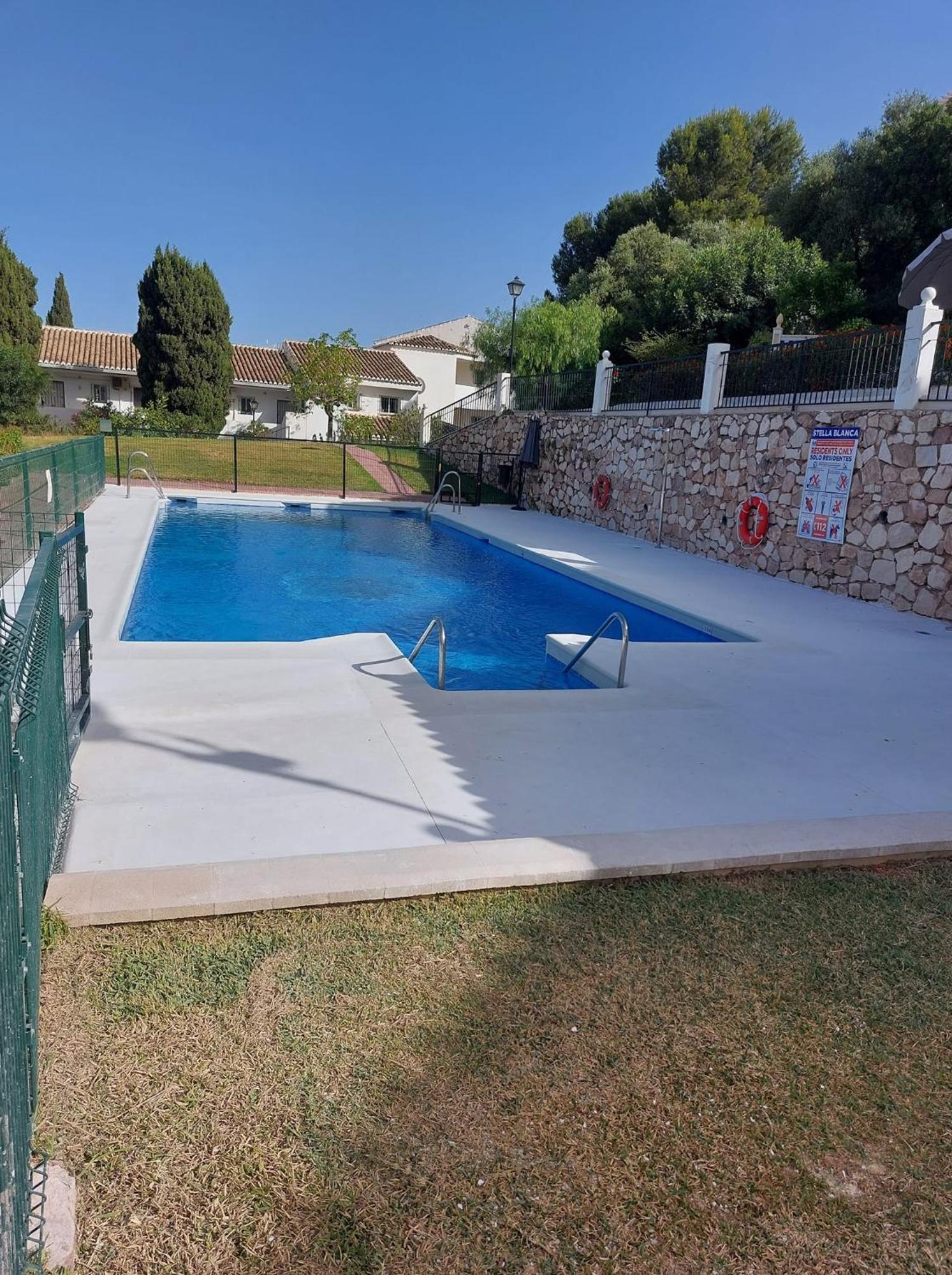 Apartmán Lux 2 Kmr App Stella Blanca Met Zwembaden Airco En Zeezicht Fuengirola Exteriér fotografie